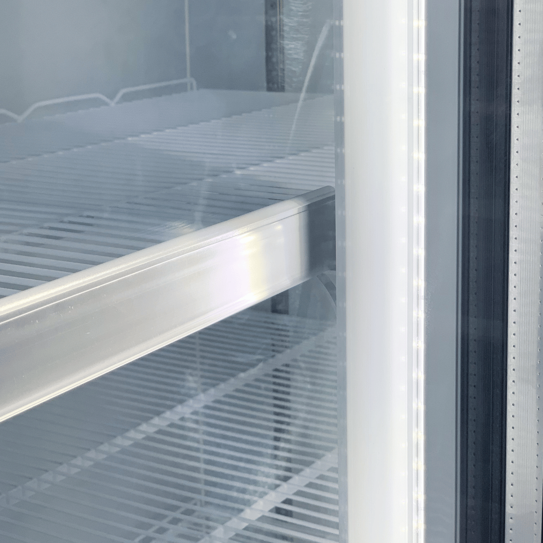 Thermaster Door Supermarket Fridge Black - LG-600BGBM